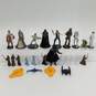 Mixed Lot of Vintage Star Wars Action Figures  on Stands image number 1