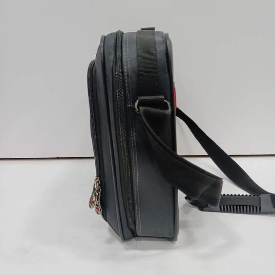 Swissgear Black Laptop Carry-On Bag image number 3