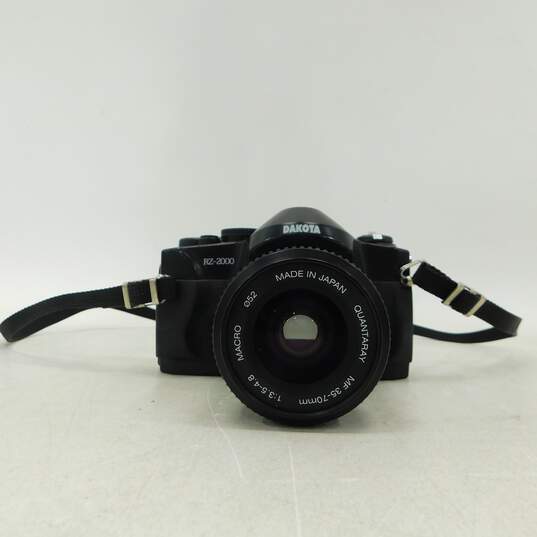 Dakota RZ-2000 35mm SLR Film Camera w/ Quantaray Lens image number 2