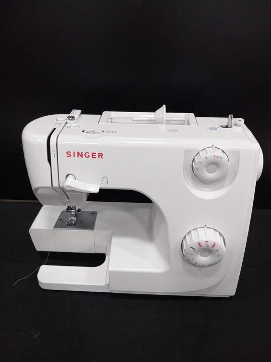 Singer Portable Sewing Machine image number 2