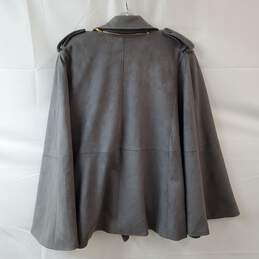 Iman Gray Vest With Zip Off Half Cape alternative image