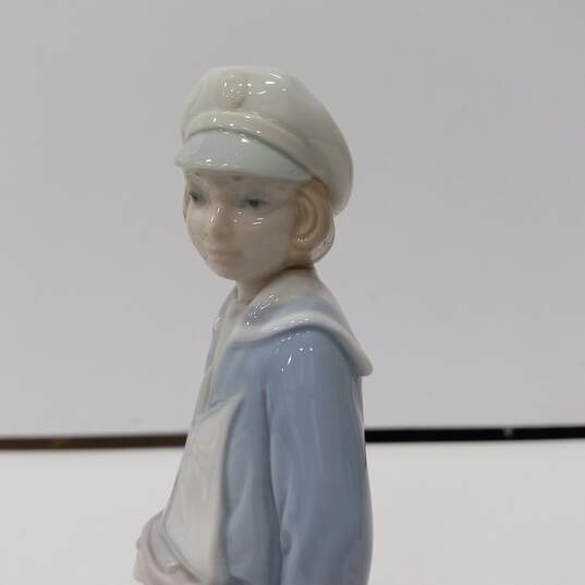 Lladro Porcelain Sailor Figurine image number 3