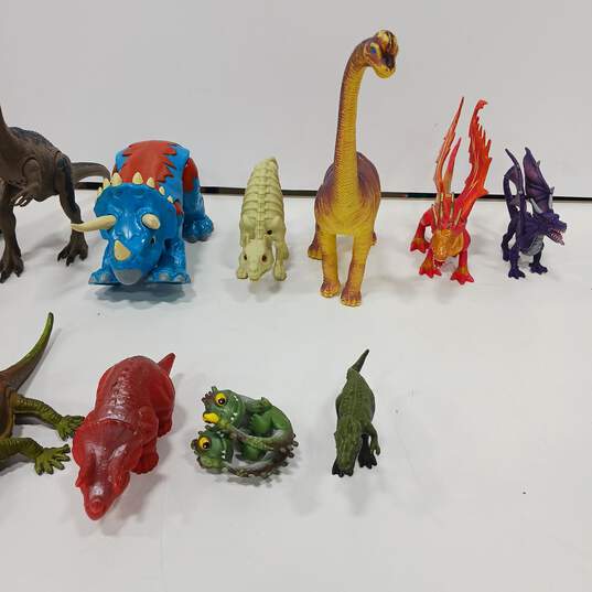 Mixed Lot of Assorted Dinosaur Toys image number 3