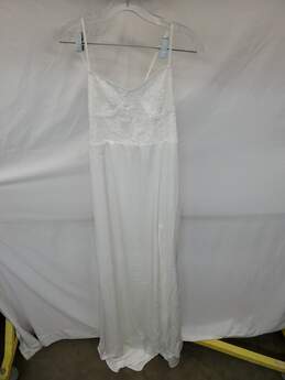 VTG. Wm Lulus White Lace Sleeveless Maxi Dress Sz M