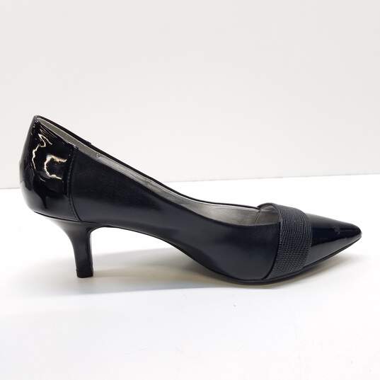 Anne Klein Finn IFlex Black Leather Pointed Toe Kitten Pump Heels Shoes Size 7.5 M image number 2
