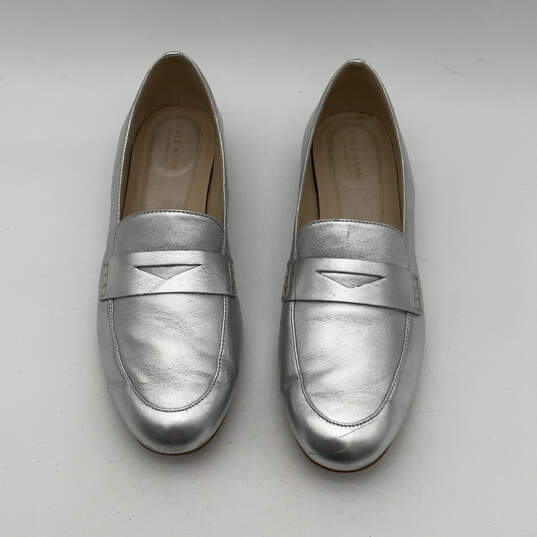 Womens Go To Pearson W21631 Silver Almond Toe Slip-On Loafer Flats Size 9 B image number 4