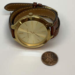 Designer Michael Kors Runway MK-2256 Gold-Tone Round Dial Analog Wristwatch alternative image