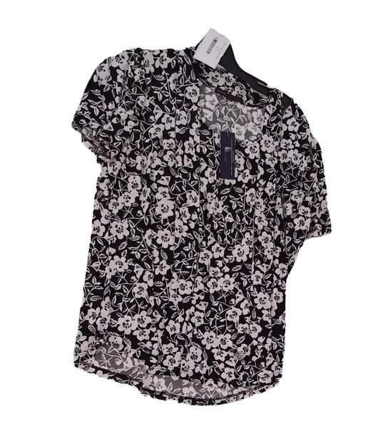 NWT Womens Black White Floral Short Sleeve Blouse Top Size Large image number 1