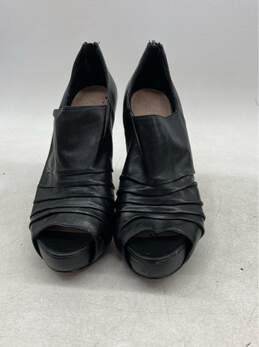 Women's Vince Camuto Size 9 Black Heels