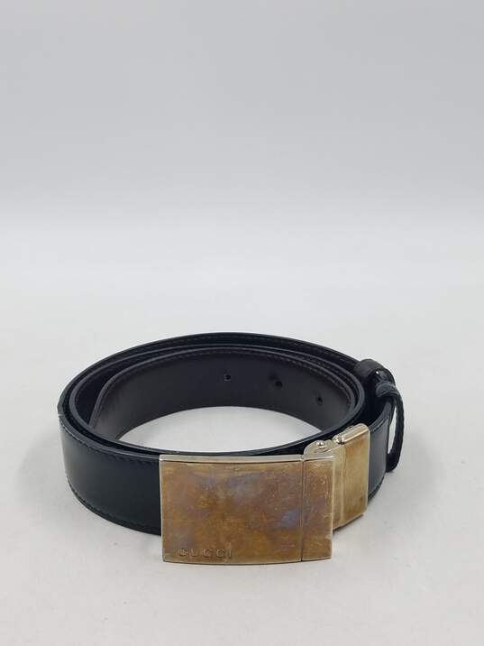 Authentic Gucci Black Plaque Reversible Men's Belt Medium image number 1