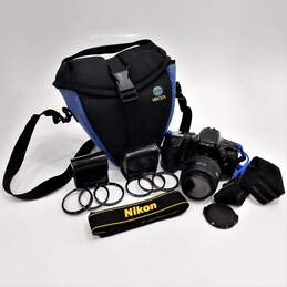 Minolta Brand Maxxum 400si Model 35mm Film Camera w/ Case and Accessories