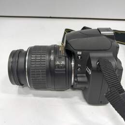 Nikon D40 Digital Camera & Accessories in Bag alternative image