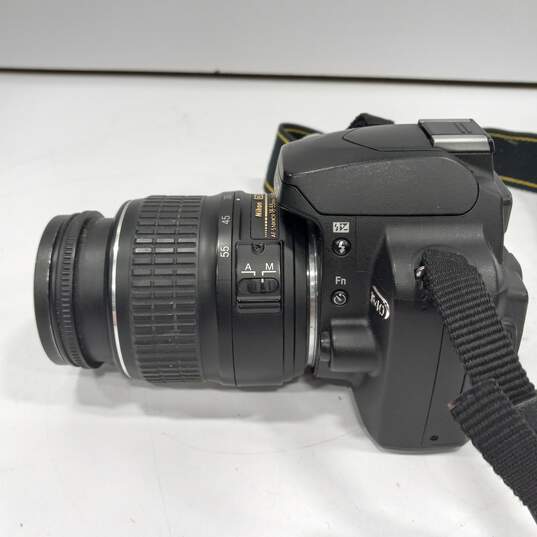 Nikon D40 Digital Camera & Accessories in Bag image number 2