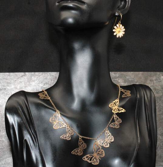 Dyadema Vermeil Butterfly Necklace & Daisy Earrings - 8.4g image number 1