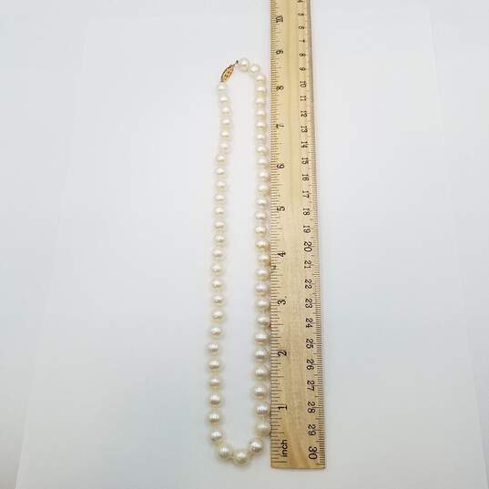 CP 14K Gold 7mm Round Knotted FW Peal 18in Necklace 36.1g image number 2