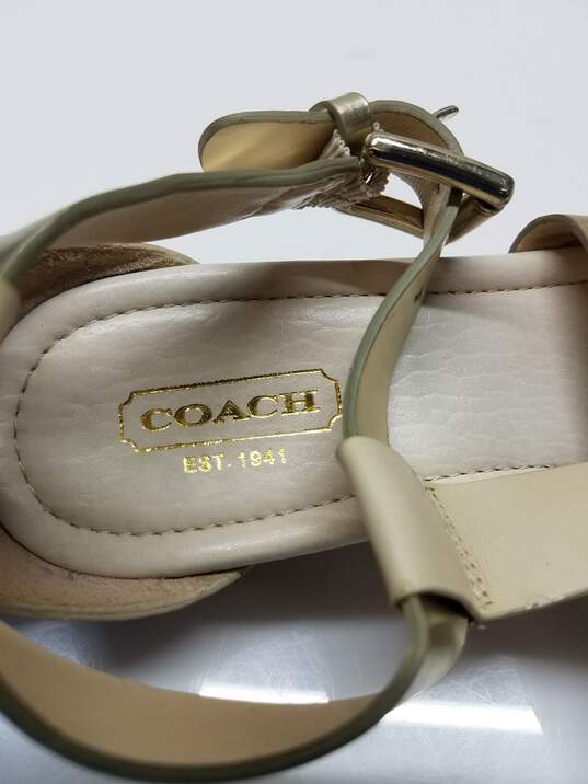 AUTHENTICATED Coach Velvet Beige Leather Wedge Sandals Size 7.5 image number 4