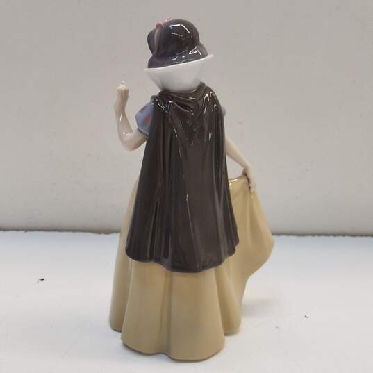 Lladro Snow White Figurine #07555 with Original Box Missing Bird image number 2