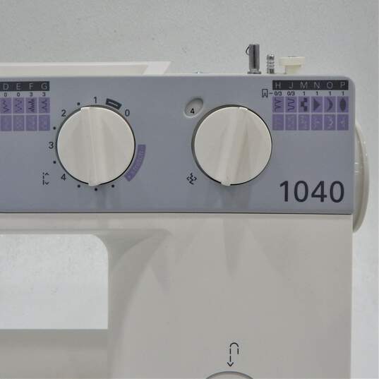 Pfaff Hobby 1040 Sewing Machine No Power Chord image number 7