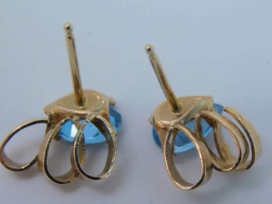 Elegant 14K Yellow Gold Aquamarine Stud Earrings 1.1g image number 3