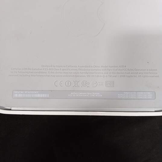 Apple AirPort Extreme Wi-Fi Router image number 3