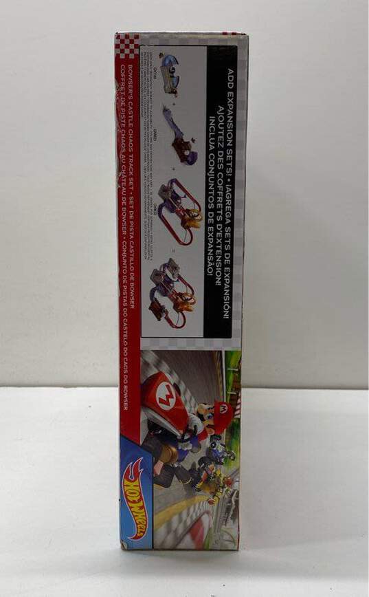 Hot Wheels Mario Kart Bowser's Castle Chaos image number 4