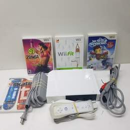 Untested Nintendo Wii Home Console W/Accessories alternative image