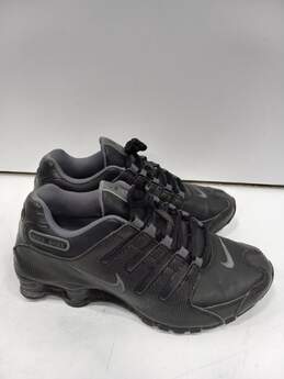 Nike Women's Black Tennis Shoes Size 7