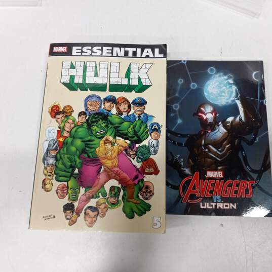 6pc Bundle of Assorted Marvel Graphic Novels image number 3