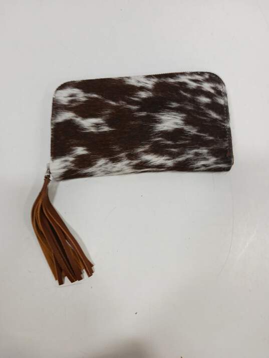 Western Linens Tan/White Cowhide Zip Around Card Wallet image number 2
