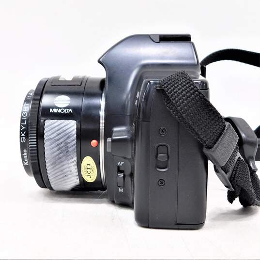 Minolta Maxxum 3000i Auto Exposure 50mm Film Camera w/ Case image number 4