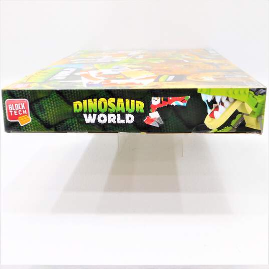 Block Tech Dinosaur World Block Kit - 1,000 Piece image number 3
