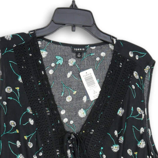 NWT Womens Black Floral Crinkle Gauze Crochet Inset Blouse Top Sz 2X 18-20 image number 4
