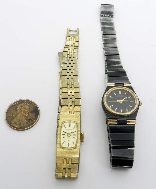 Buy the (2) Seiko Quartz Goldtone 7321-0249 & 1520-3339 Ladies Dress  Watches | GoodwillFinds