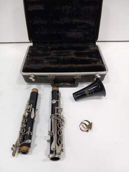 Vintage Selmer Bundy Clarinet in Case alternative image
