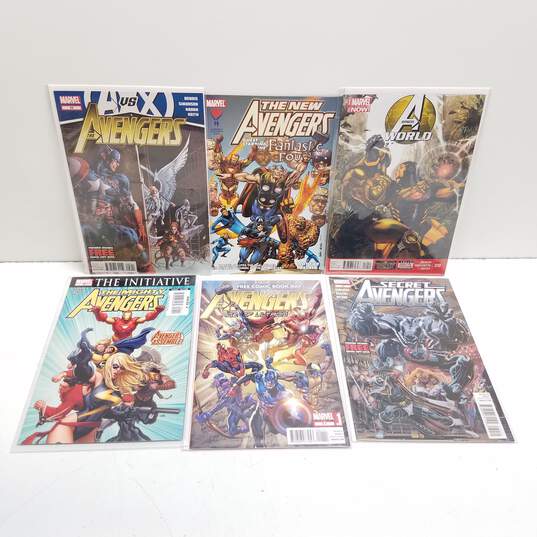 Marvel Avengers Comic Books image number 3
