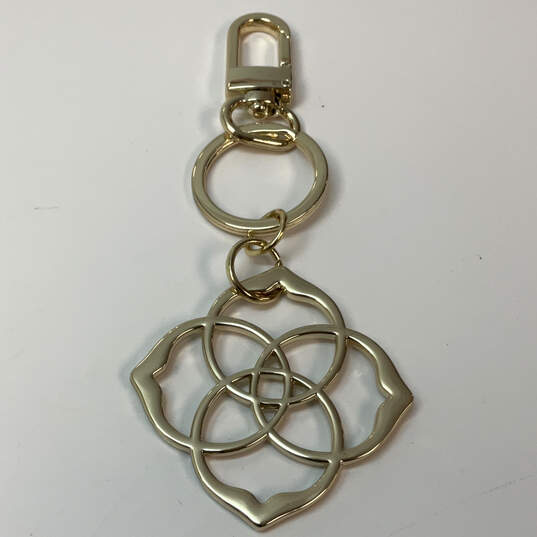 Designer Kendra Scott Gold-Tone Dira Medallion Round Ring Keychain With Box image number 3
