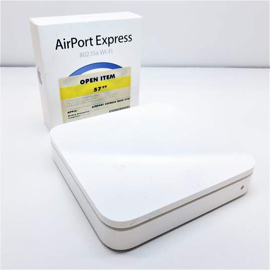 Airport Extreme A1354 and Airport Express Base Station image number 1