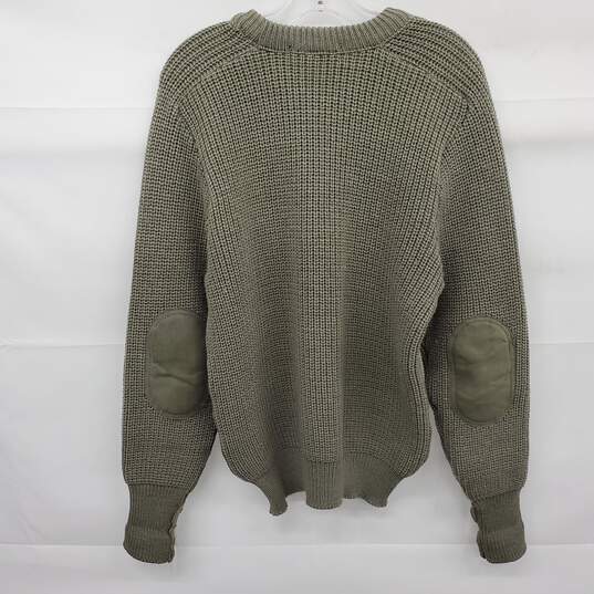 Vintage Burberrys' Men's Pure Wool Green Knit Elbow Patch Sweater Size Medium AUTHENTICATED image number 3