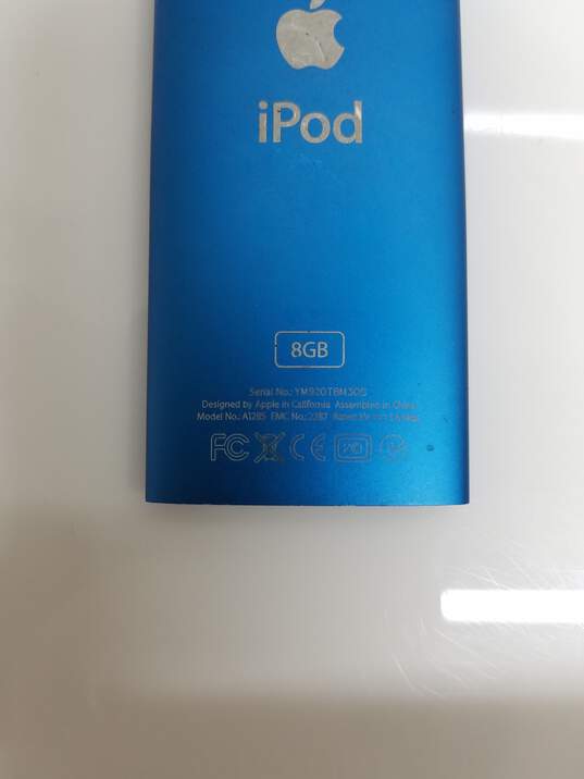 Apple iPod Nano 4th Generation 8GB Blue image number 5