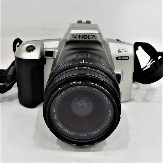 Minolta QTsi Maxxum SLR 35mm Film Camera W/ 28-80mm Lens & Case image number 2