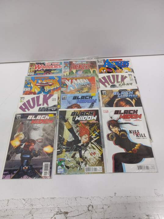 Bundle of 12  Assorted Marvel Comic Books image number 1