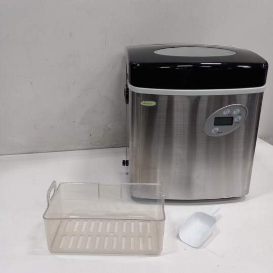 Newair AI-210SS Portable Countertop Ice Maker image number 1