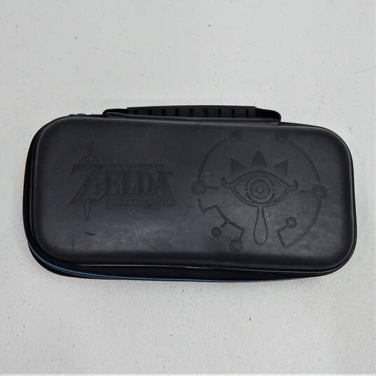 6 Nintendo Switch Cases image number 4