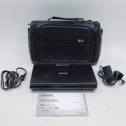 Toshiba Portable DVD Player Kit SD-P91SKN W/ Remote & Carrying Case