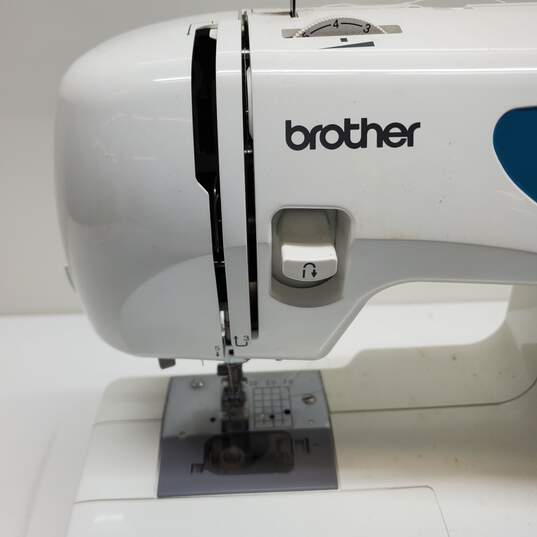 Brother XR-65t Sewing and Stitching Machine with Oversized Table IOB image number 3