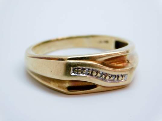 Vintage Men's 10K Yellow Gold Diamond Accent Ring 4.3g image number 1