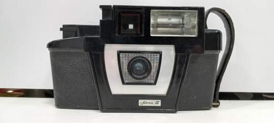 Vintage Fotron III Film Camera image number 1