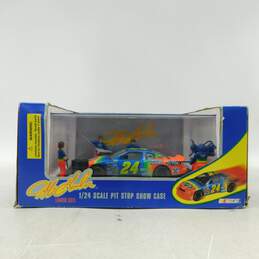 JEFF GORDON #24 PIT STOP SHOW CASE 1995 NASCAR RACING CHAMPIONS 1/24 DIECAST