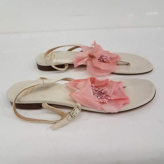 Kate Spade White Sandals w/ Flora Embellishment Size 7B image number 1