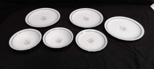 Set of 6 Vintage Bluebell Floral Bowls & Plates with Silver Tone Rim image number 1